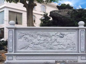 九龙壁景区里面不大,唯一的景点就是拍照打卡然后走人