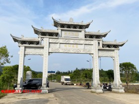 2024:探秘布达拉宫神坛,佛教石塔的深远内涵