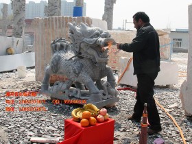 门口放石麒麟的寓意